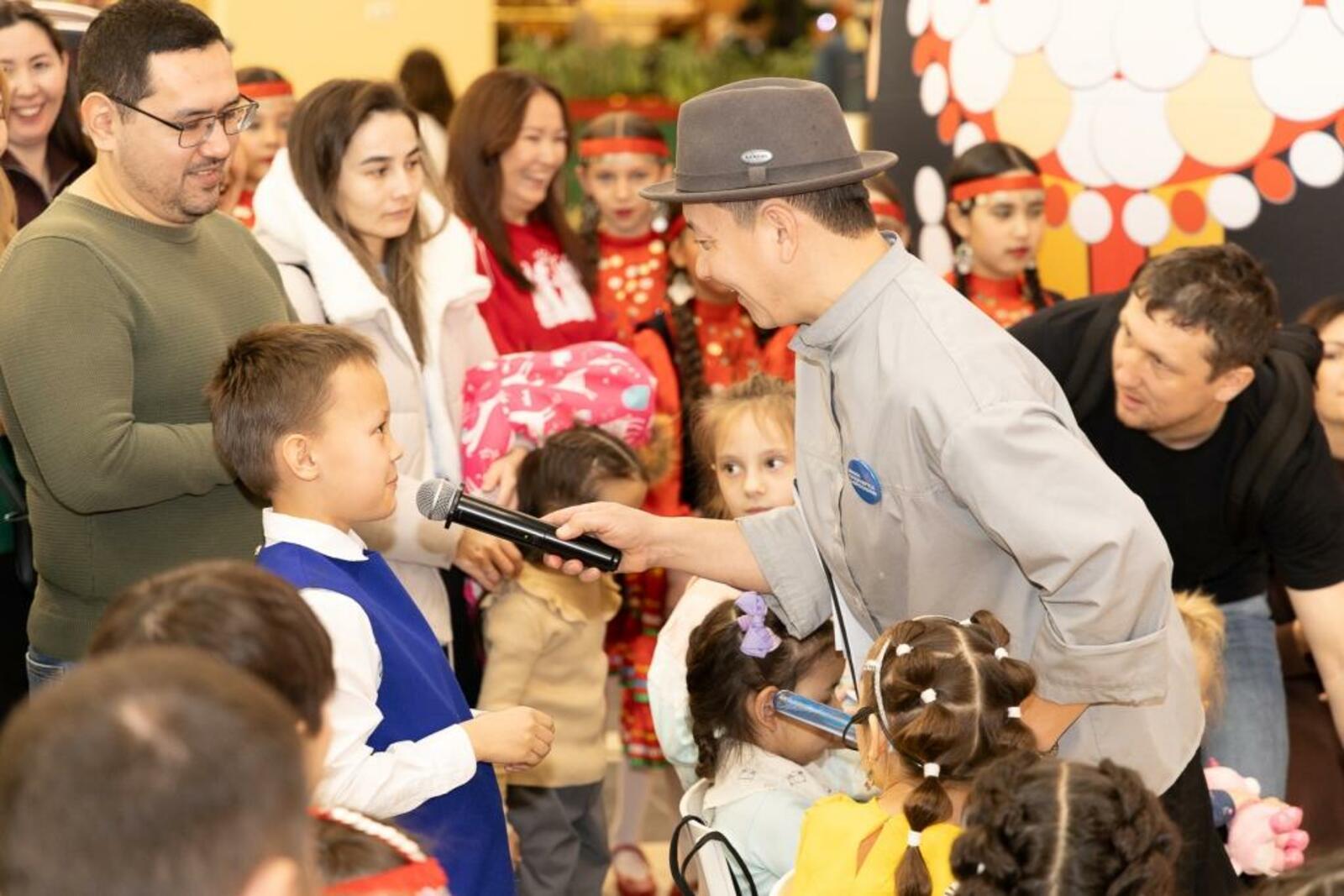 “Мега» сауҙа үҙәгендә - Башҡорт теле көнө!   14 декабрь Башҡорт теле көнө уңайын