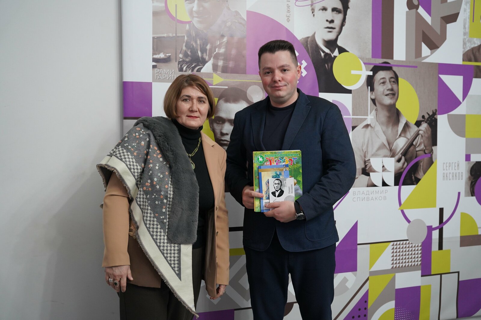 "Аҡбуҙат" журналын уҡып үҫкән министр!