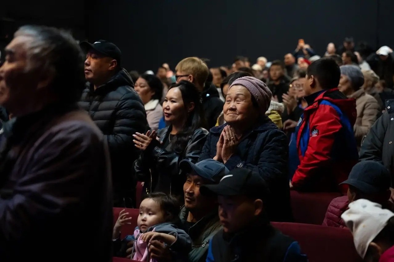 Китап йәнә сәхнәлә йәнләндерелде