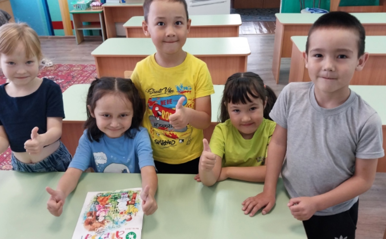 Бына улар - "Аҡбуҙат" журналының сағыу һүрәттәре авторҙары!