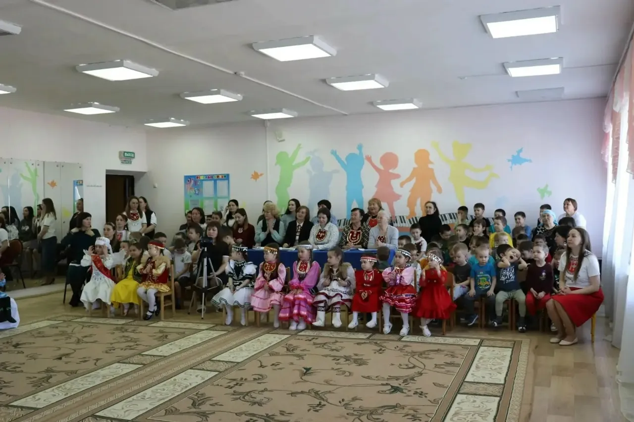 Беҙҙең баҡсала ысын батырҙар үҫә!