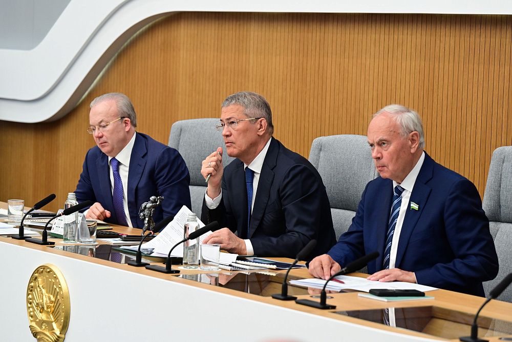 Башҡортостан Хөкүмәтендә уҡыу йорттарын ремонтлау барышы тикшерелде