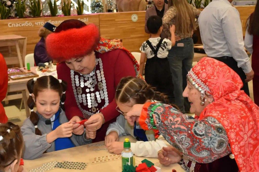 “Мега» сауҙа үҙәгендә - Башҡорт теле көнө!   14 декабрь Башҡорт теле көнө уңайын