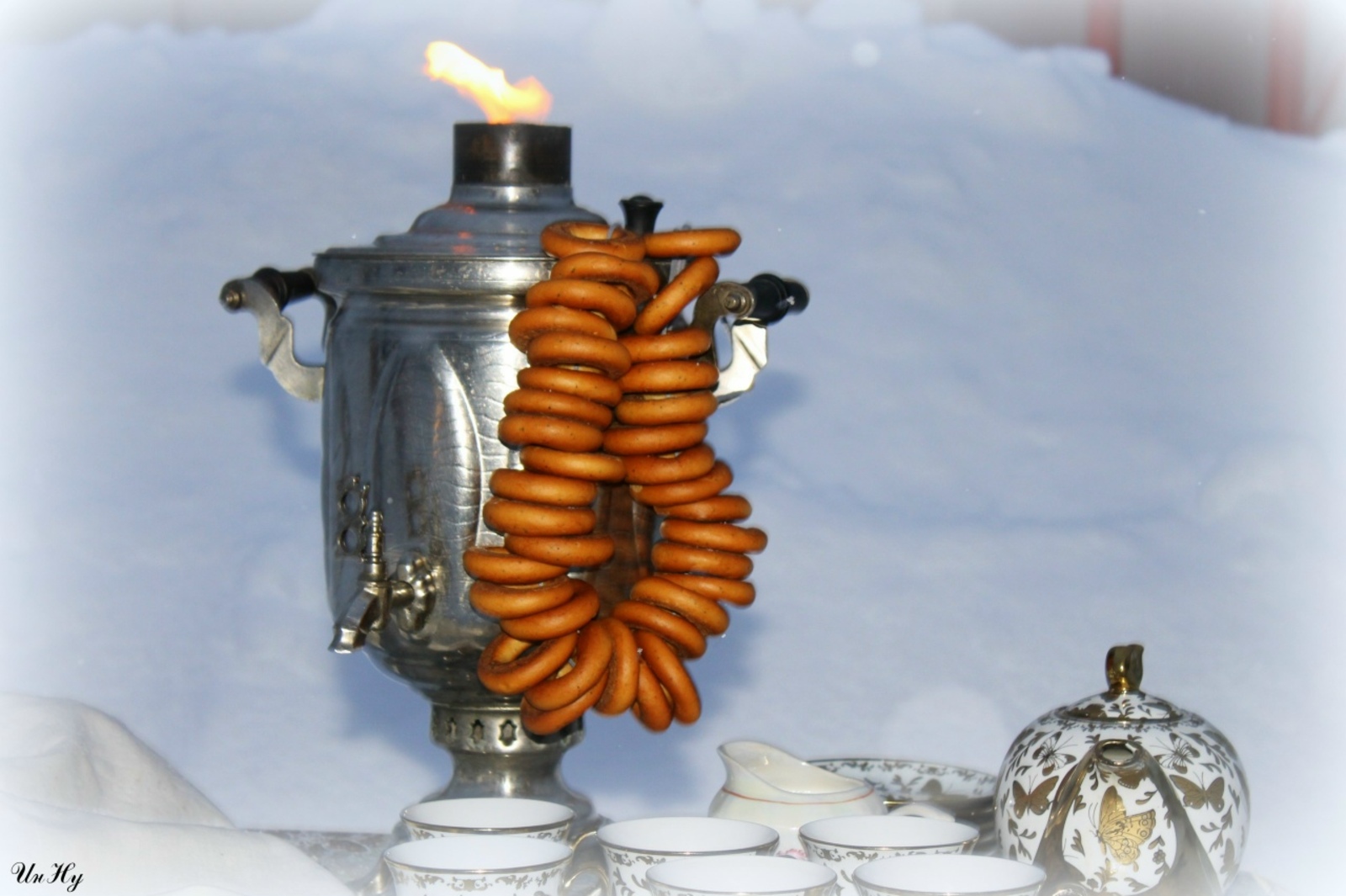 АТАҺЫН ТОҘ КЕҮЕК ЯРАТҠАН ҠЫҘ